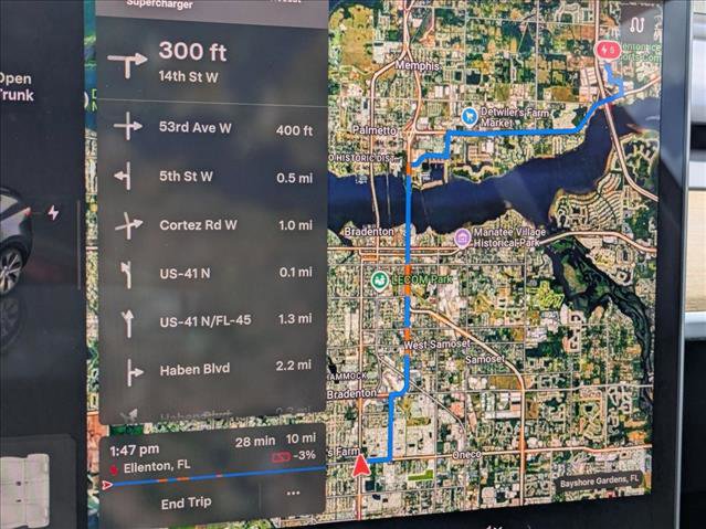 Used 2024 Tesla Model Y Long Range image 13