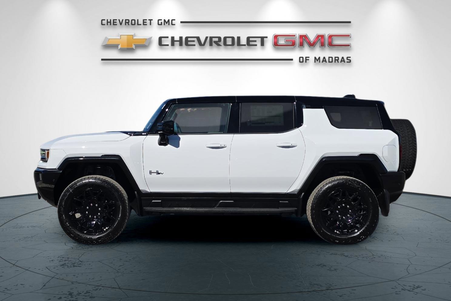 New 2026 GMC Hummer EV SUV w/ LPO, Sport Package image 6