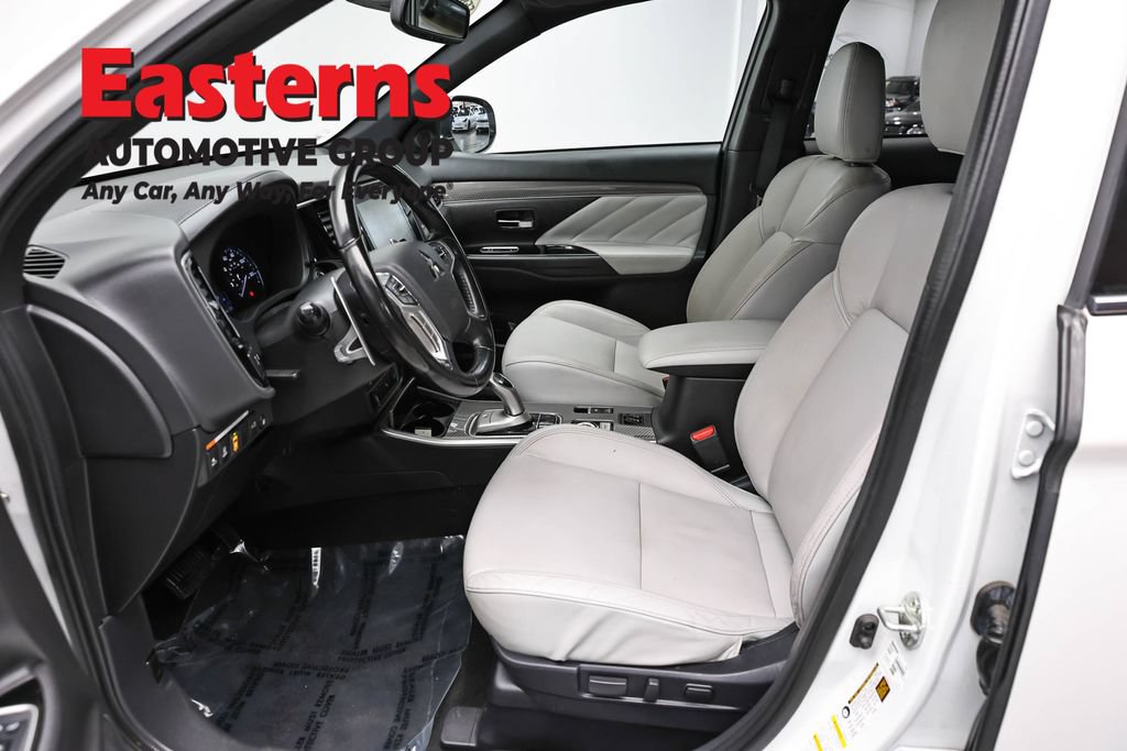 Used 2020 Mitsubishi Outlander SEL AWD/4WD image 13