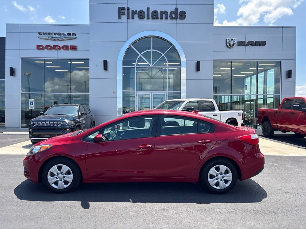 Used 2016 Kia Forte LX FWD image 2