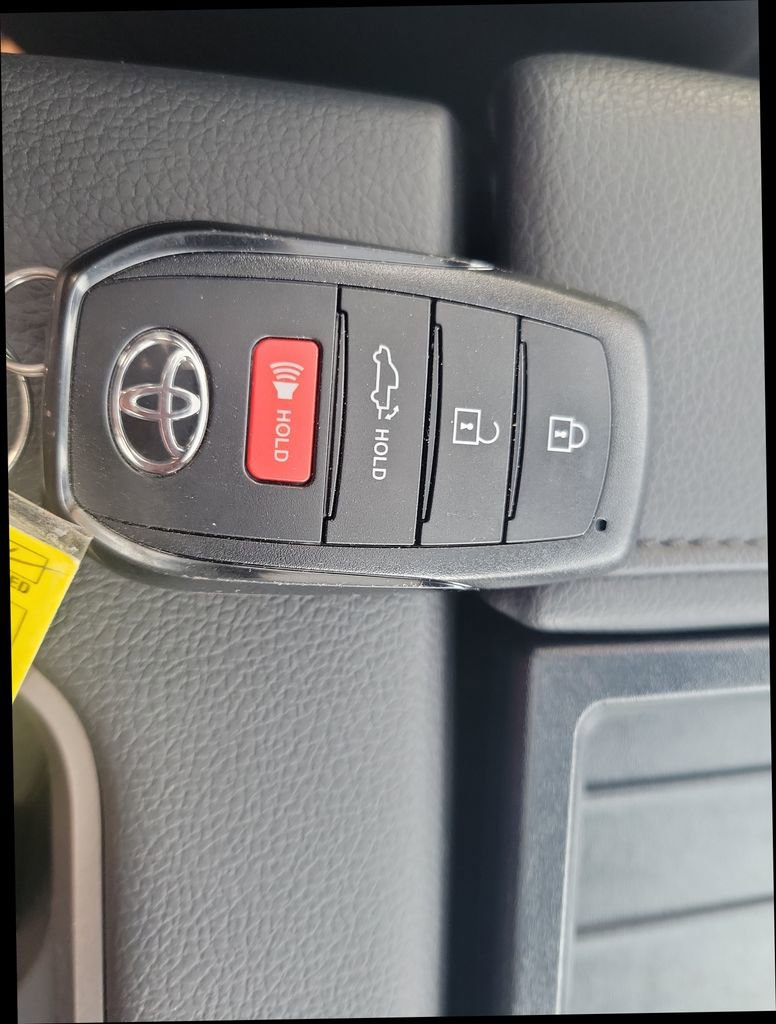 Certified 2025 Toyota Tundra Limited image 36