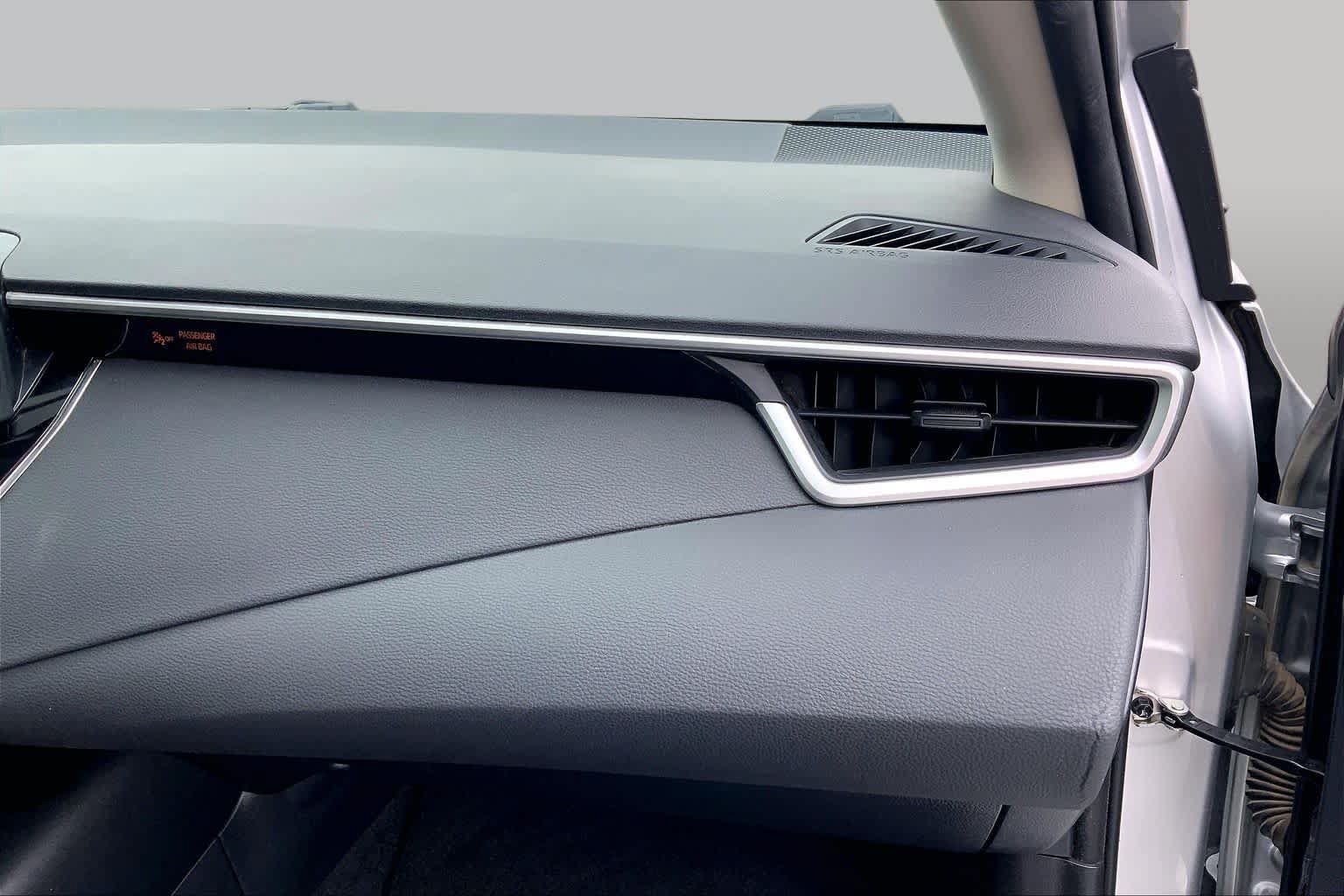Used 2022 Toyota Corolla LE FWD image 19
