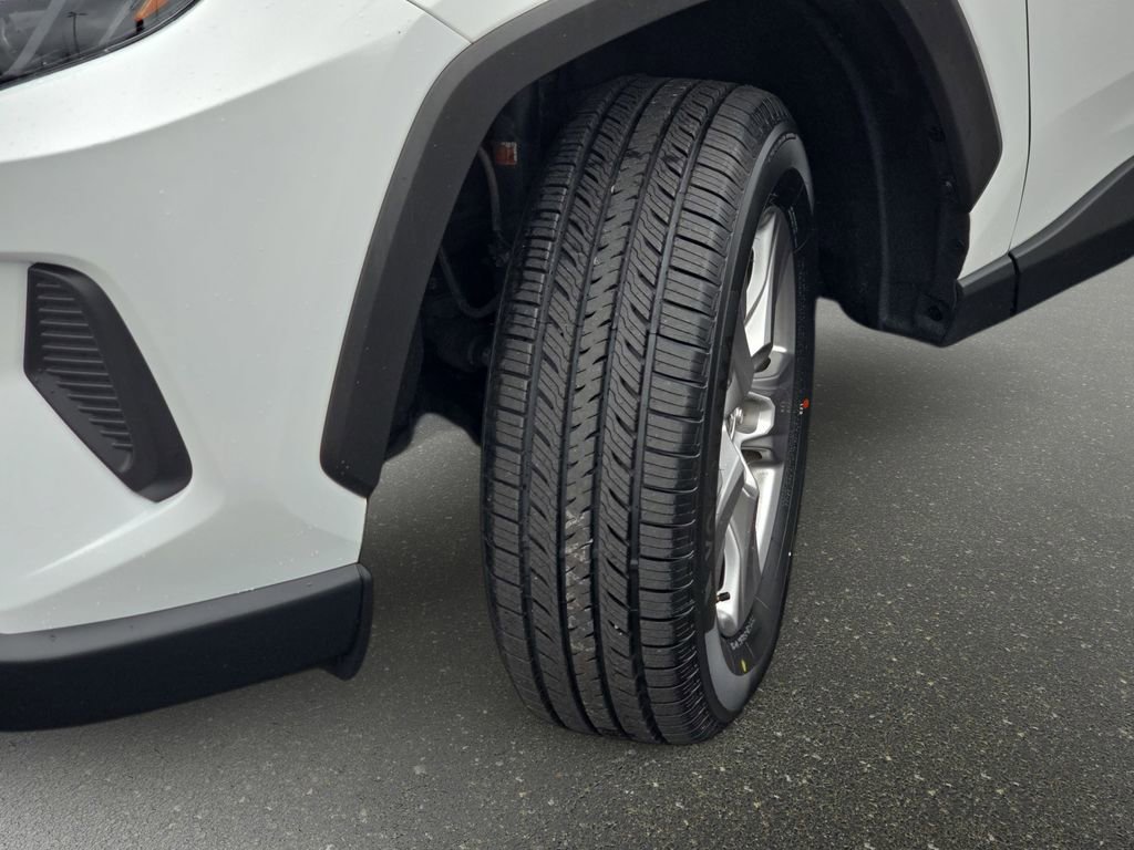 Used 2025 Toyota RAV4 LE image 35