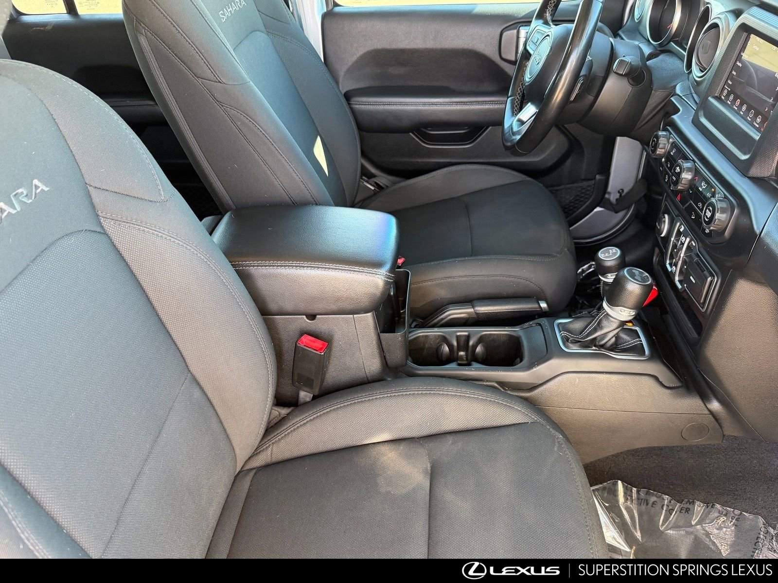 Used 2020 Jeep Wrangler Unlimited Sahara image 11