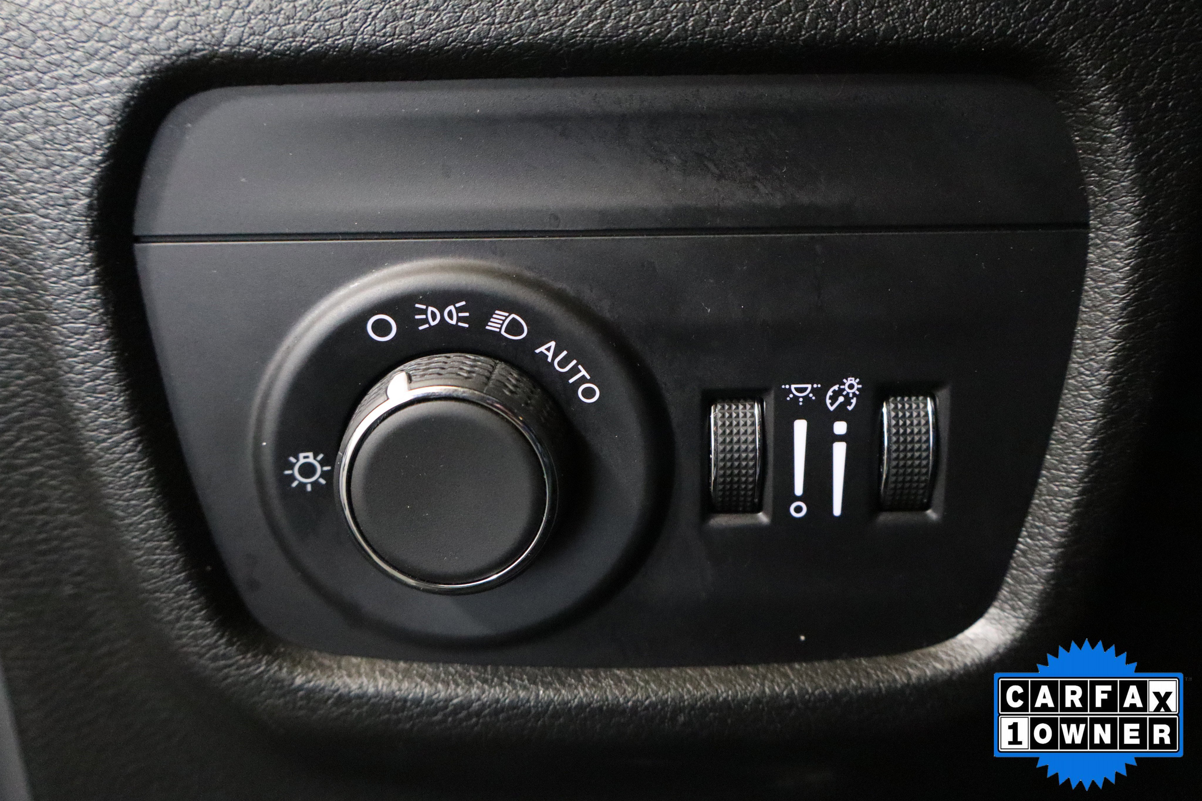 Used 2024 Jeep Grand Cherokee L Laredo image 33