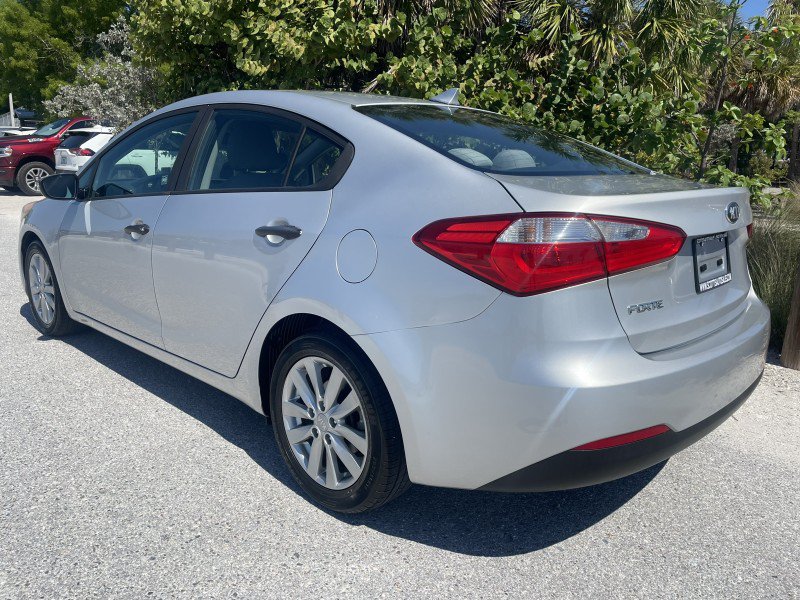 Used 2016 Kia Forte LX w/ LX Popular Plus Package FWD image 5