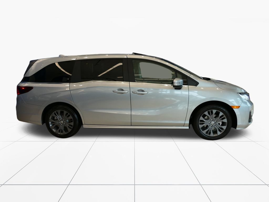 New 2027 Honda Odyssey Touring image 9
