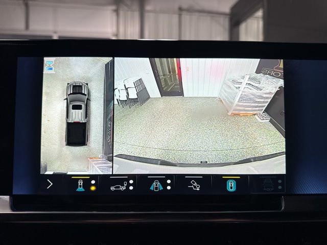 Used 2022 Chevrolet Silverado 1500 LT Trail Boss w/ LT Trail Boss Premium Package image 14