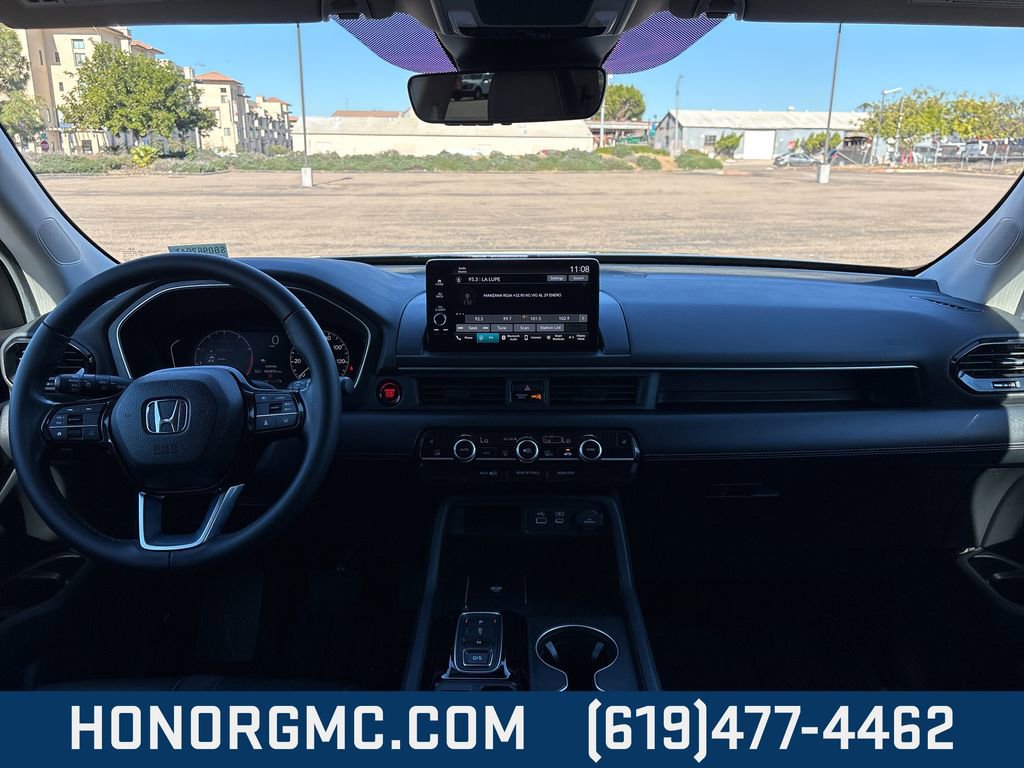 Used 2025 Honda Pilot EX-L image 29