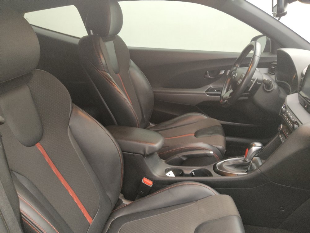 Used 2020 Hyundai Veloster Turbo FWD image 21