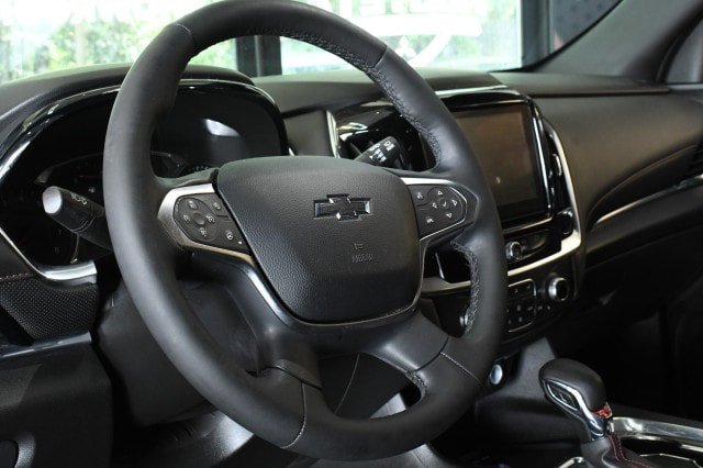 Used 2023 Chevrolet Traverse RS AWD/4WD image 30