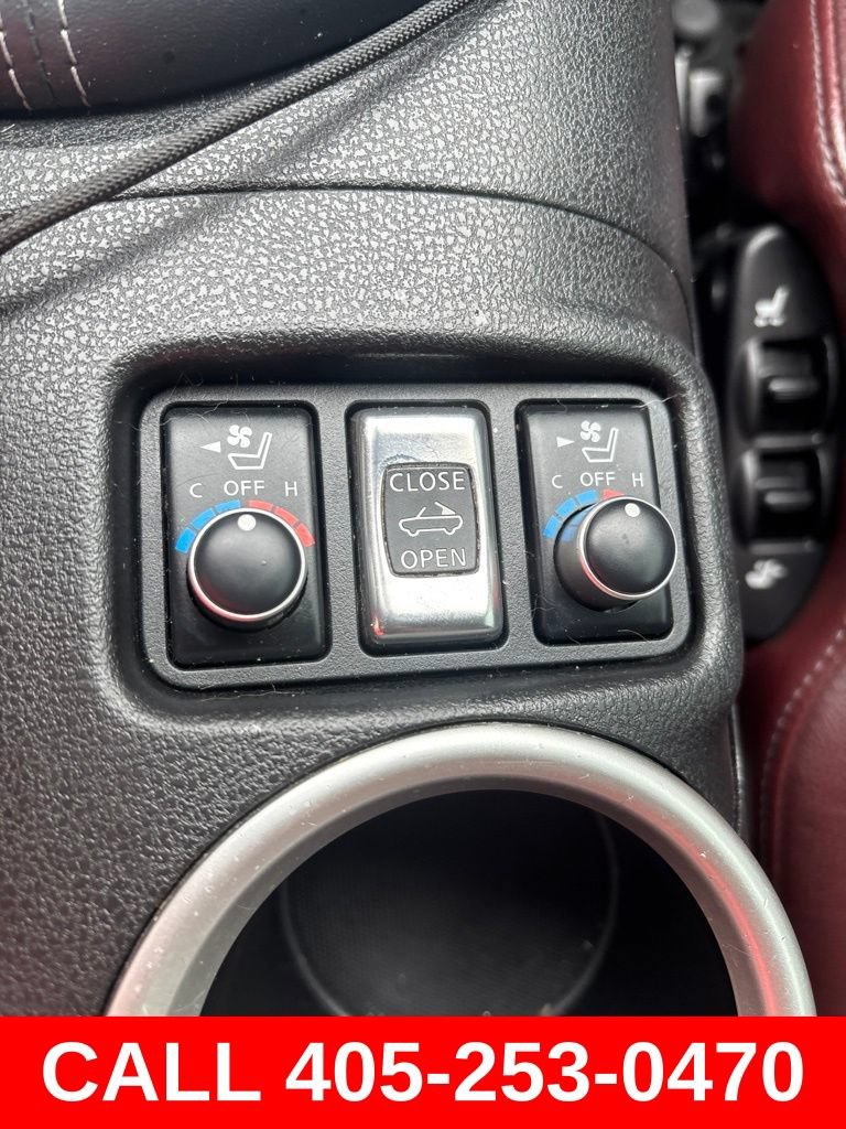 Used 2013 Nissan 370Z Touring w/ Sport Pkg RWD image 18