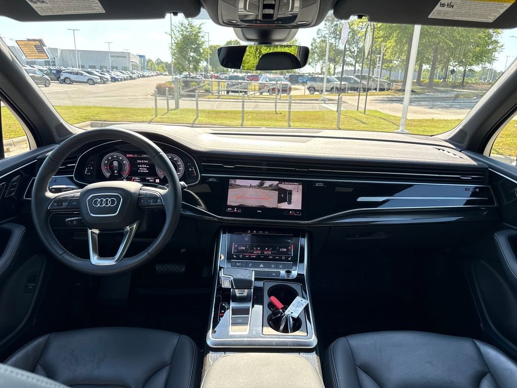 Used 2025 Audi Q7 3.0T Premium Plus AWD/4WD image 16