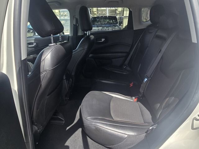 Used 2020 Jeep Compass Latitude FWD image 15