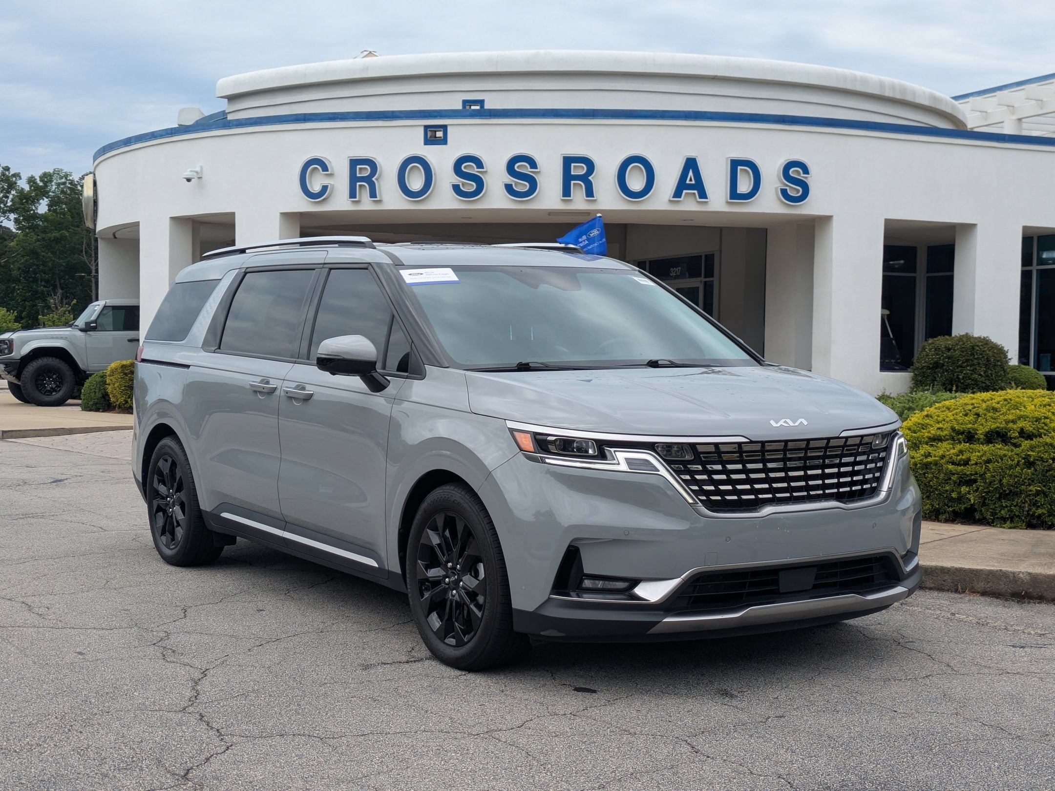 Used 2023 Kia Carnival SX Prestige