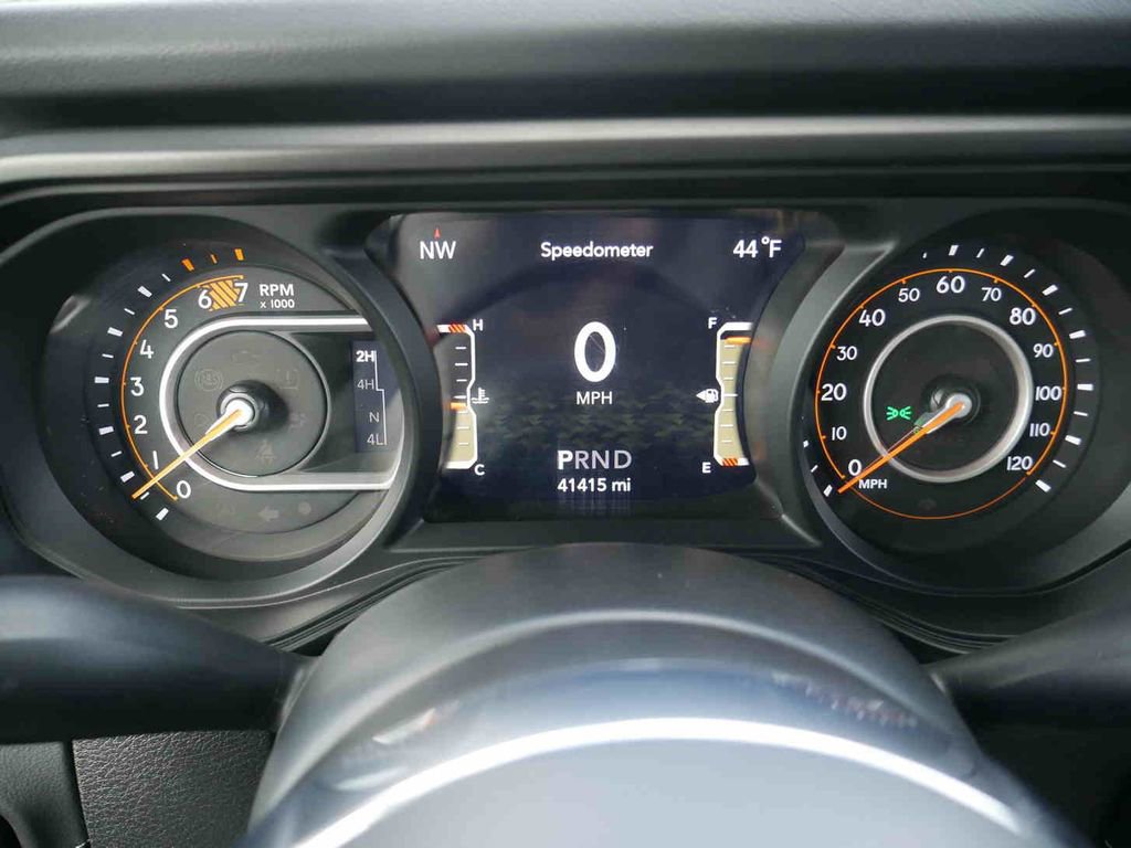 Certified 2024 Jeep Wrangler Unlimited Sahara AWD/4WD image 34