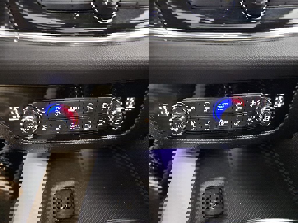 Used 2018 Buick Enclave Premium w/ Experience Buick Package image 27