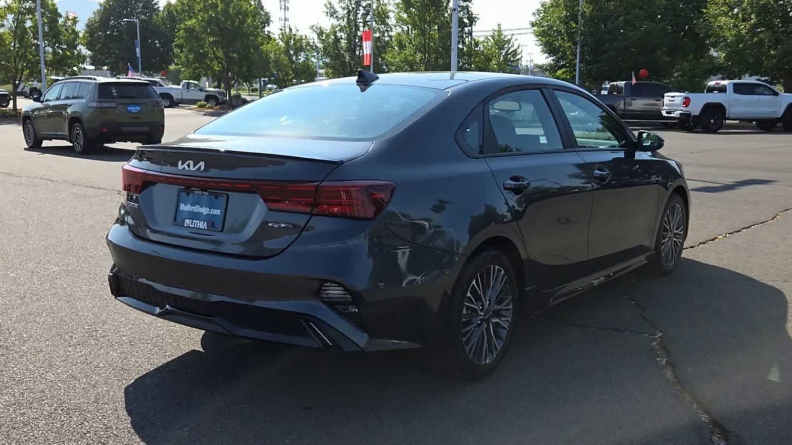 Used 2023 Kia Forte GT-Line w/ GT-Line Premium Package FWD image 8