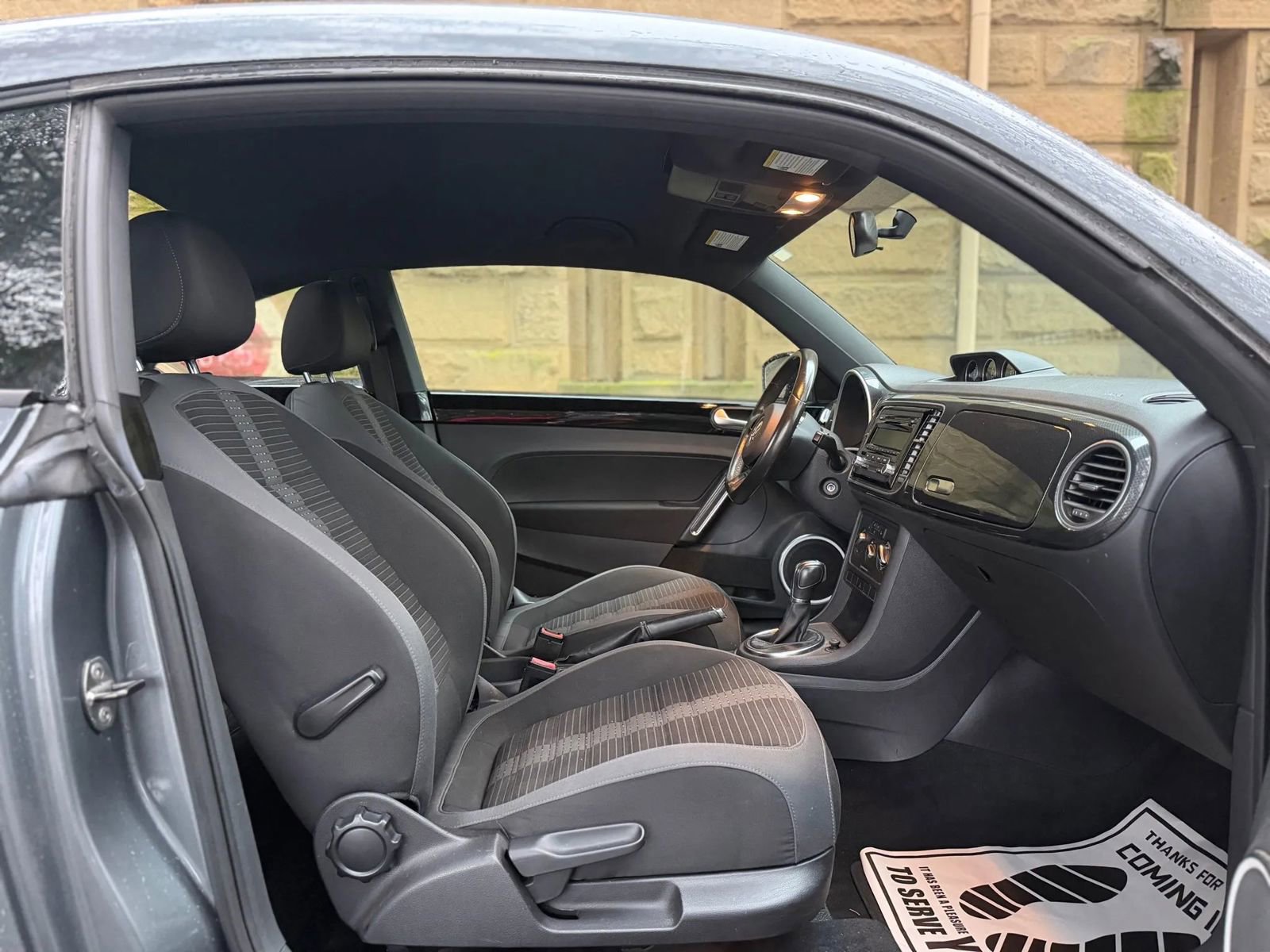 Used 2012 Volkswagen Beetle Turbo image 17