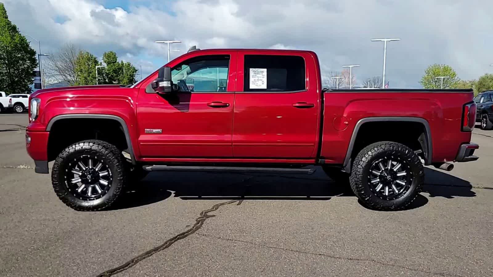 Used 2018 GMC Sierra 1500 SLT w/ All Terrain Package AWD/4WD image 5