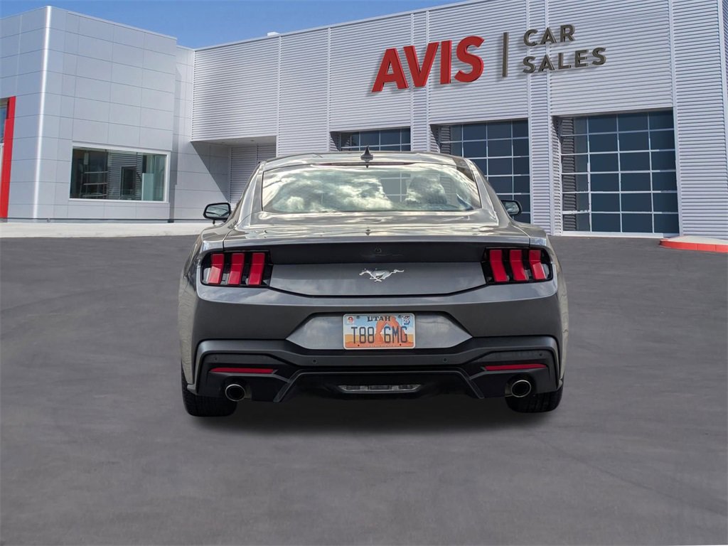 Used 2024 Ford Mustang Coupe image 7