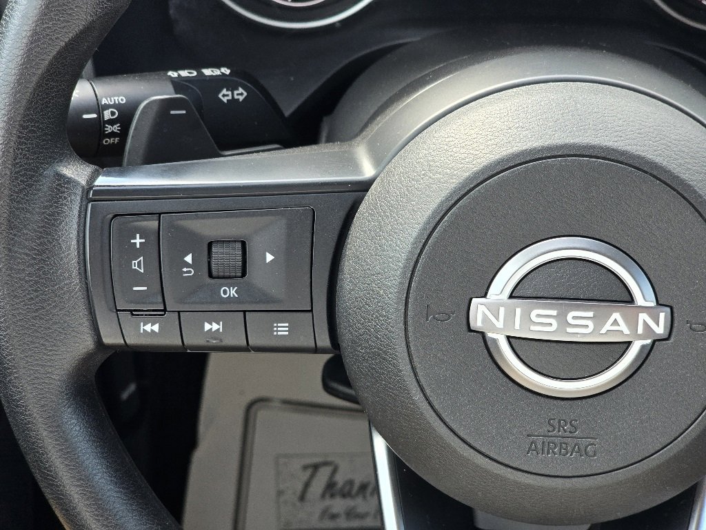 Used 2023 Nissan Rogue S image 15