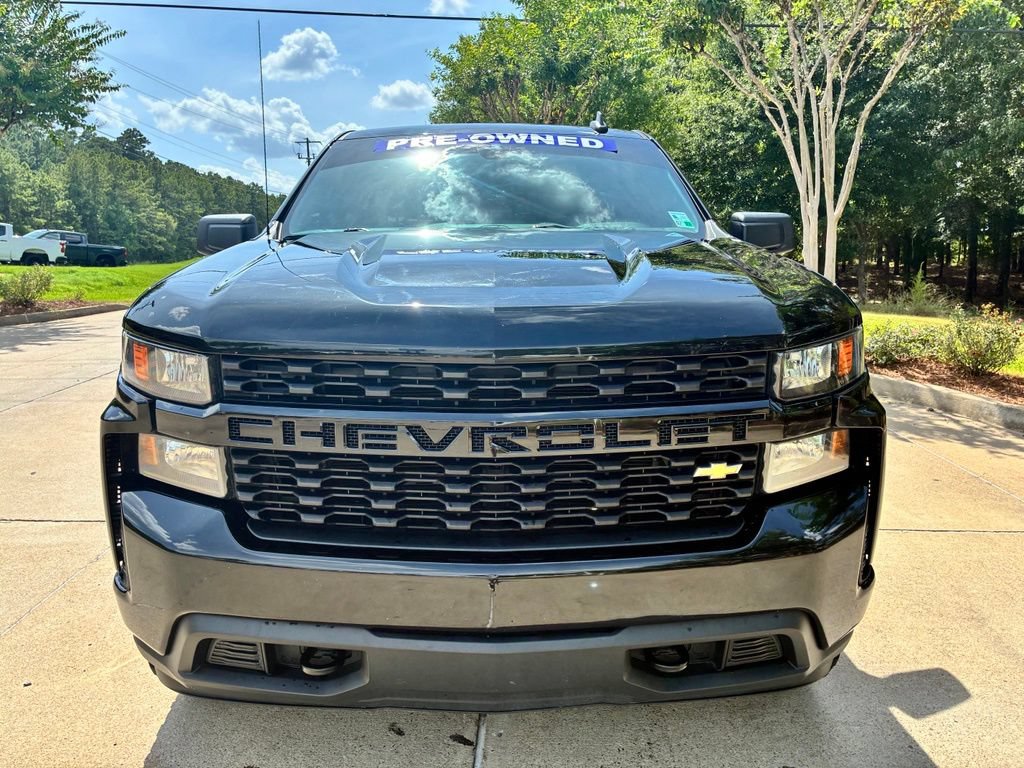 Used 2022 Chevrolet Silverado 1500 Custom w/ Safety Confidence Package RWD image 2