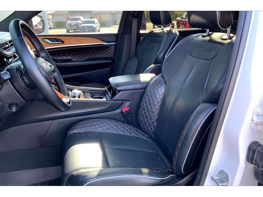 Used 2022 Jeep Grand Cherokee L Summit AWD/4WD image 26