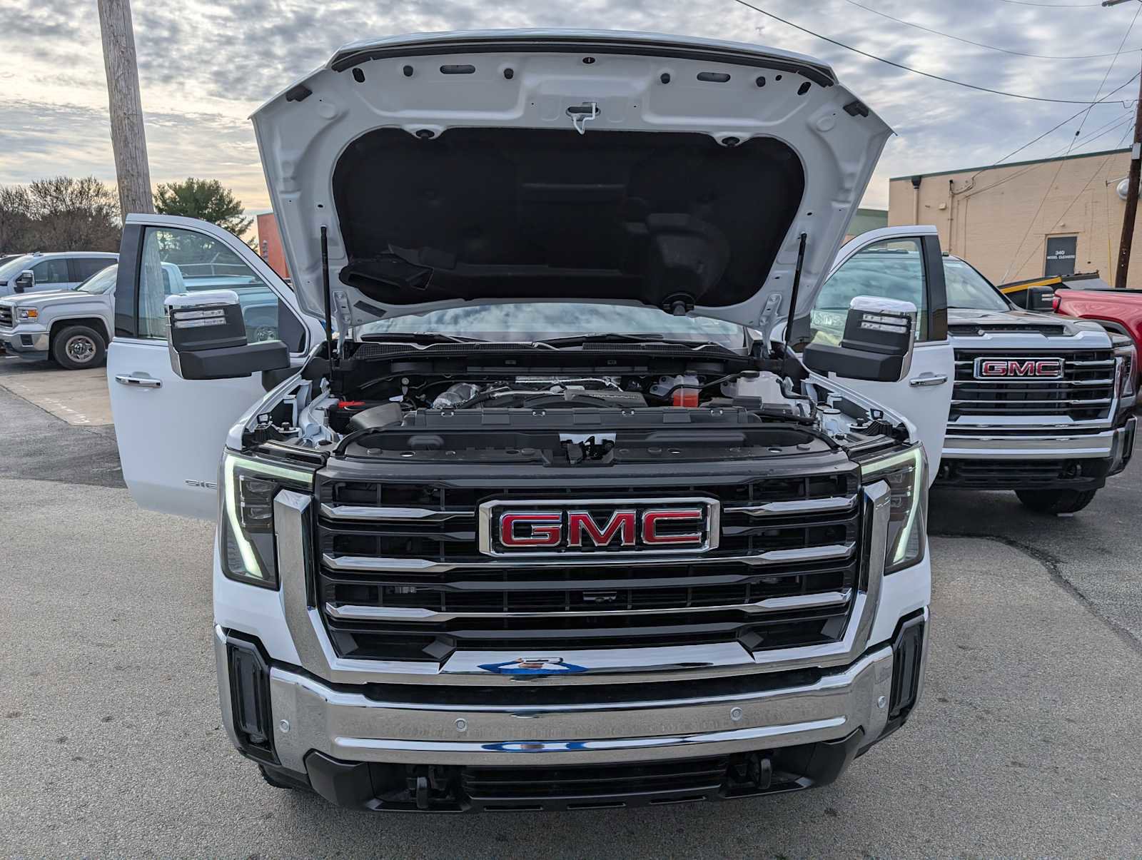 New 2026 GMC Sierra 3500 SLT w/ SLT Premium Package image 11