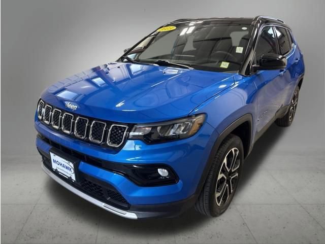 Used 2023 Jeep Compass Limited AWD/4WD image 1