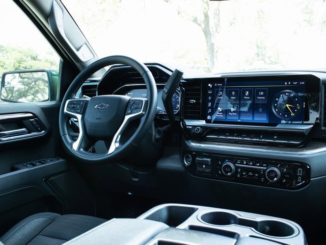 Used 2024 Chevrolet Silverado 1500 RST image 18