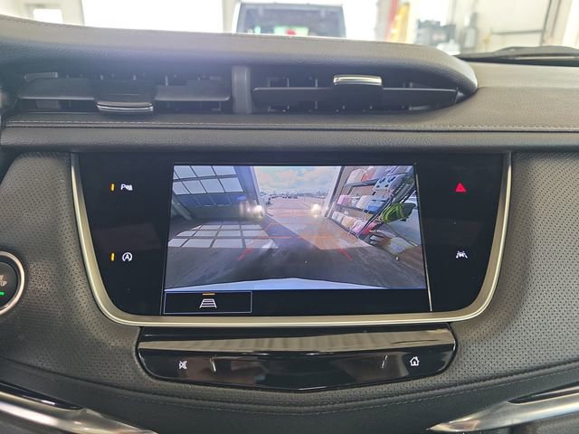 Certified 2022 Cadillac XT6 Luxury w/ LPO, Floor Liner Package AWD/4WD image 23