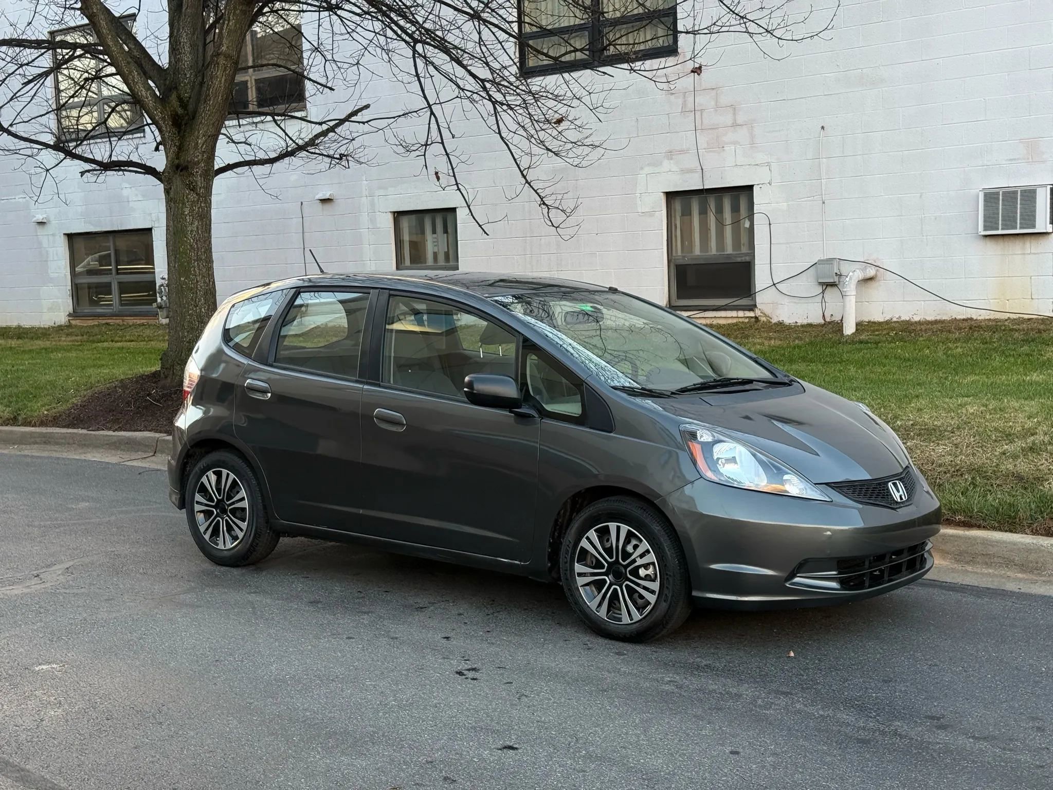 Used 2012 Honda Fit image 2