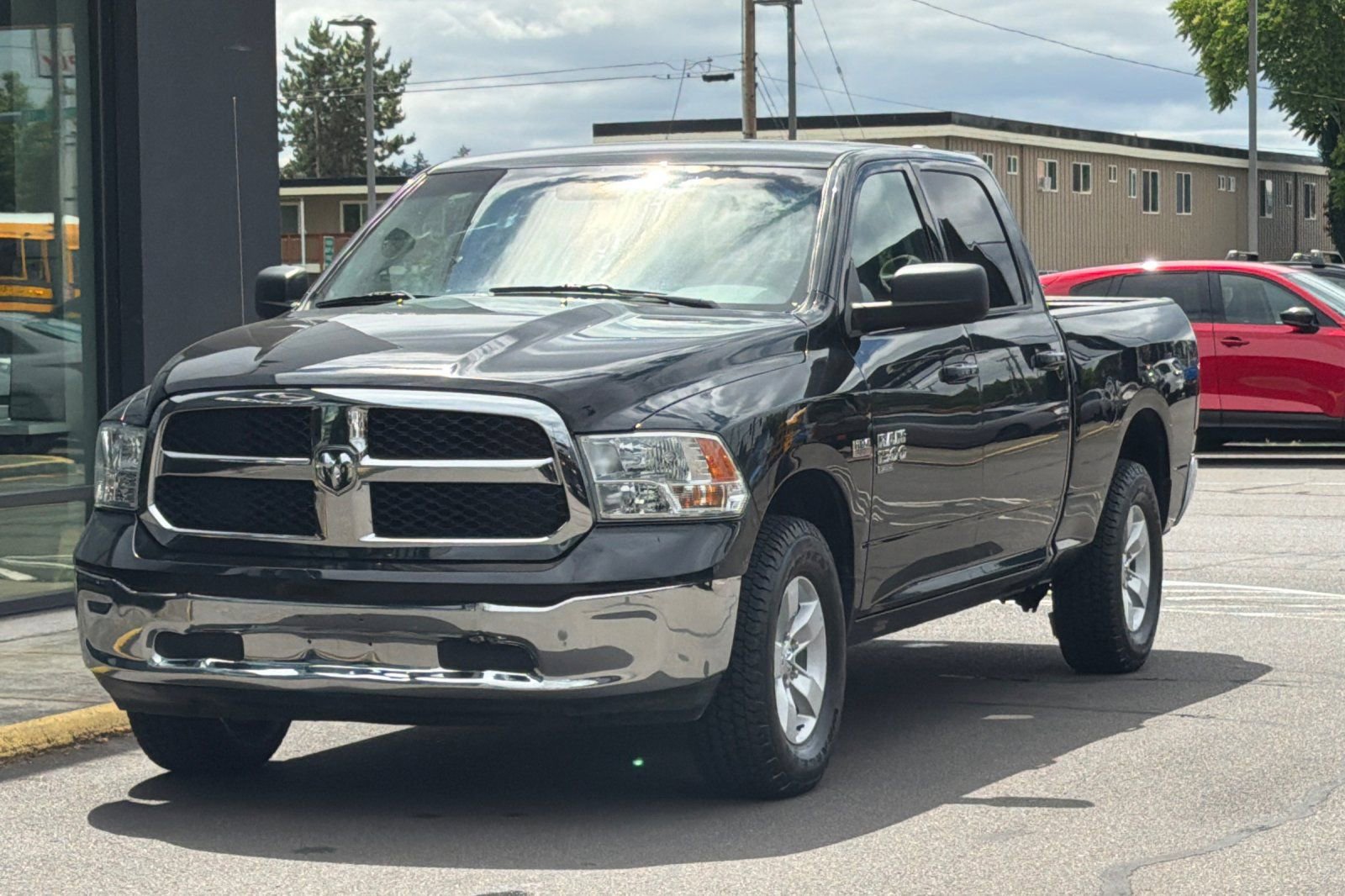 Used 2020 RAM 1500 Classic SLT AWD/4WD image 9