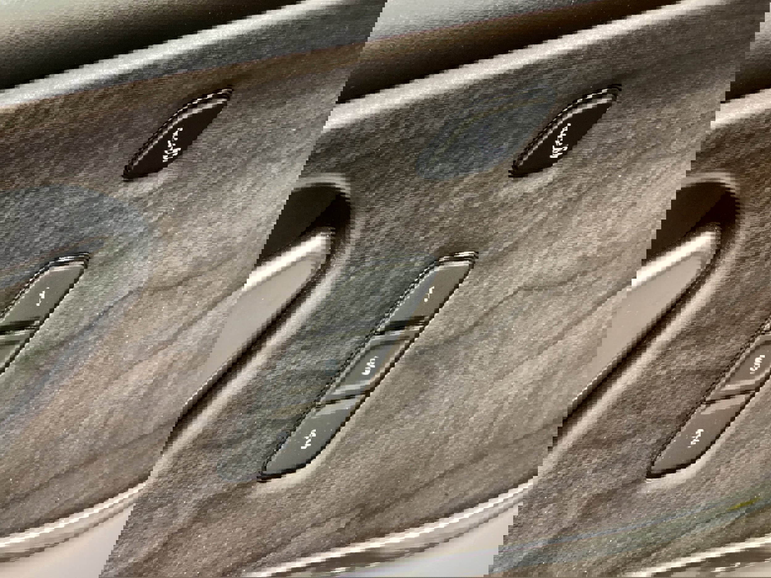 Used 2023 Jeep Grand Cherokee Overland w/ Adv Protech Group III image 14