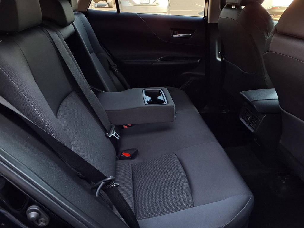 Certified 2021 Toyota Venza LE w/ Carpet Mat Package (TMS) image 23