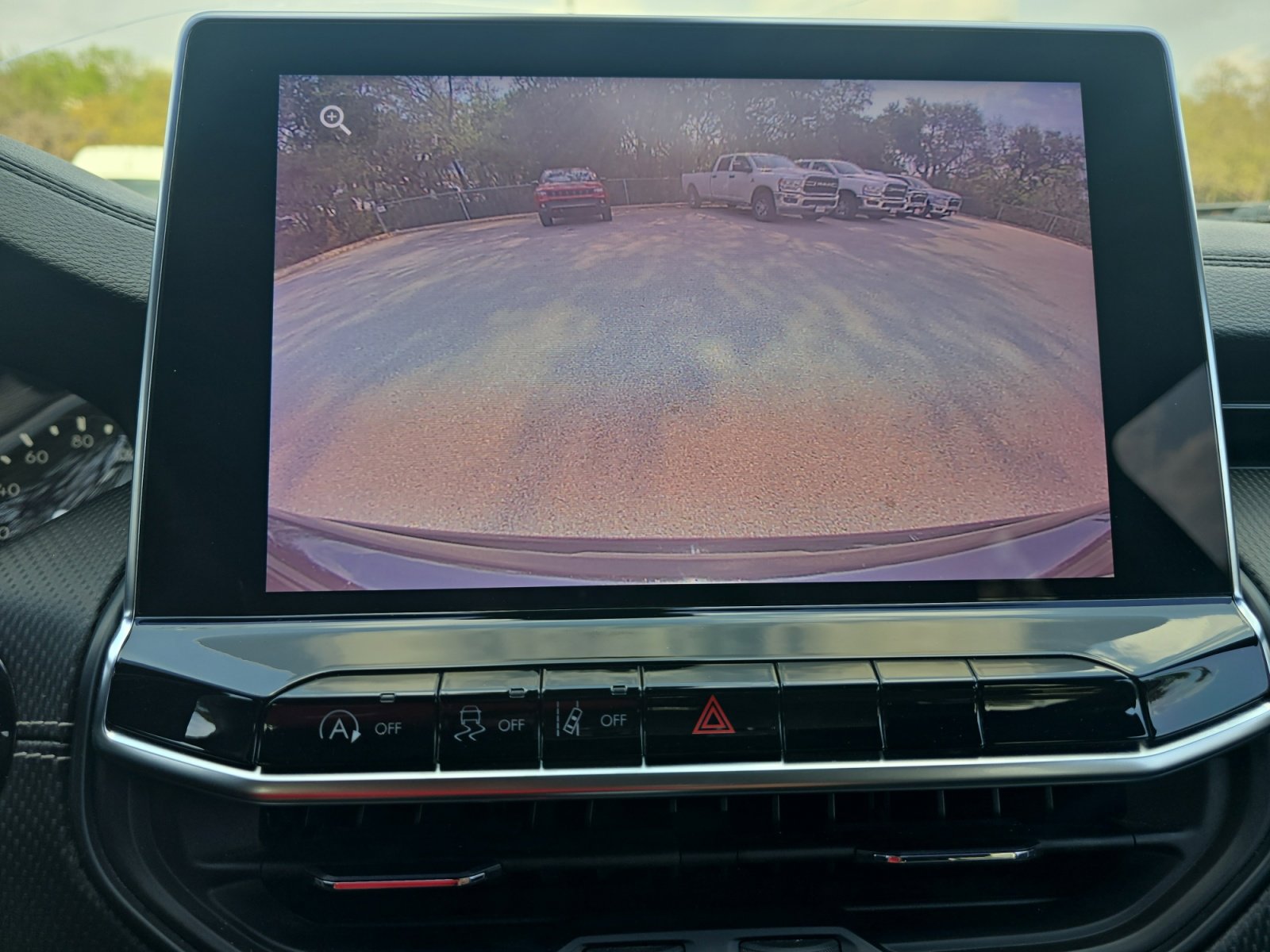 Used 2022 Jeep Compass Altitude w/ Sun and Sound Group image 14