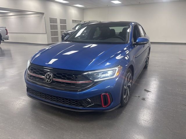 Used 2024 Volkswagen Jetta GLI Autobahn image 3