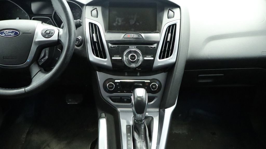 Used 2013 Ford Focus Titanium image 22