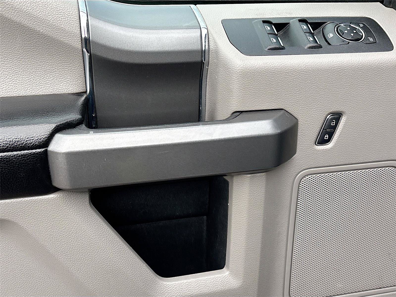 Used 2016 Ford F150 XLT w/ Equipment Group 302A Luxury image 17