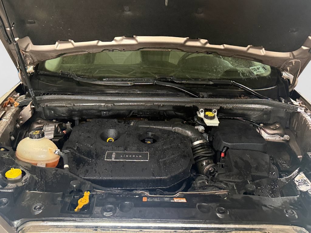 Used 2019 Lincoln MKC Select w/ Select Plus Package FWD image 23