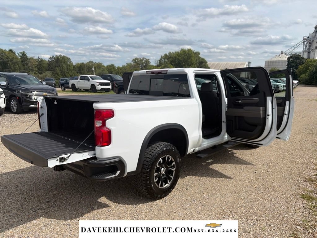 Used 2025 Chevrolet Silverado 1500 ZR2 w/ Technology Package AWD/4WD image 35