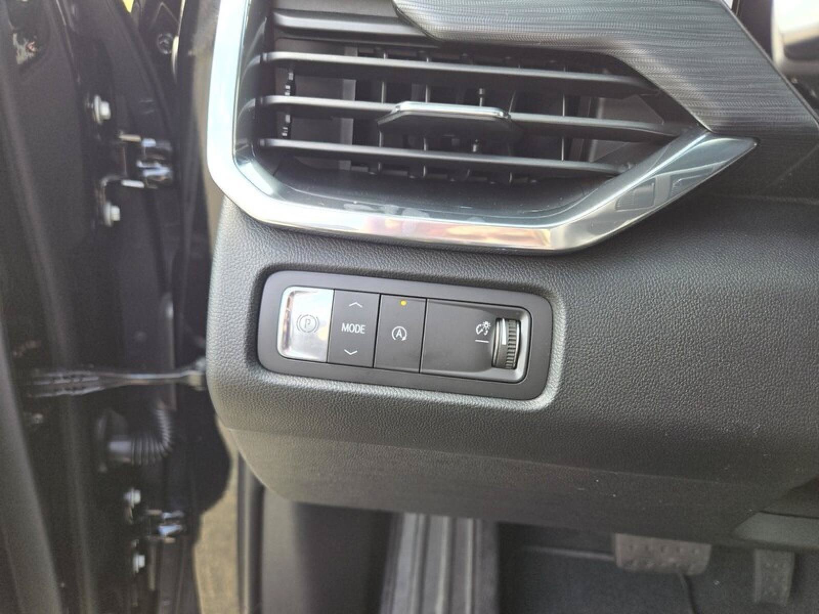 New 2026 GMC Acadia Elevation w/ Elevation Premium Package FWD image 14