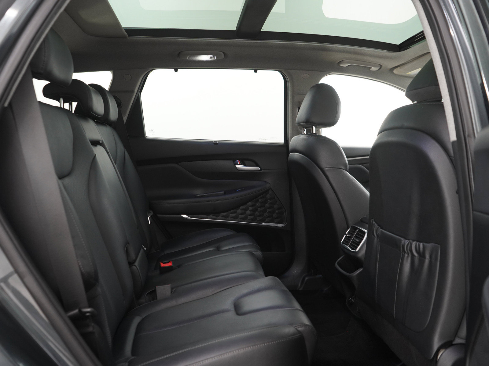 Used 2019 Hyundai Santa Fe Limited AWD/4WD image 12