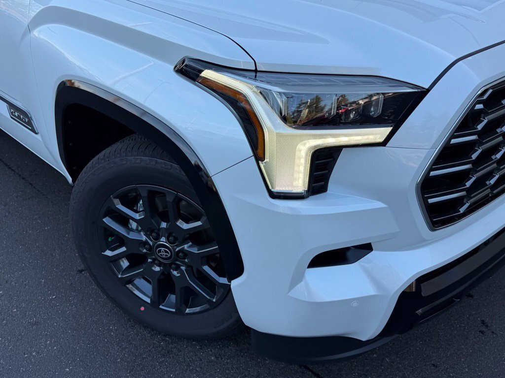 New 2026 Toyota Sequoia Platinum AWD/4WD image 4