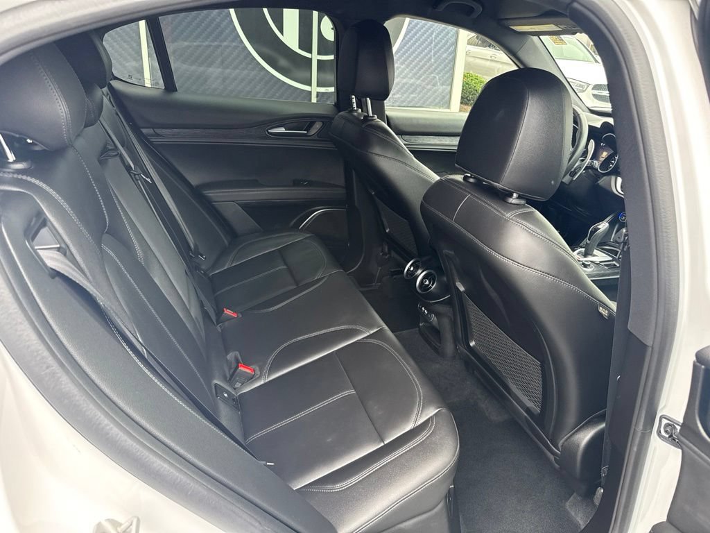 Used 2023 Alfa Romeo Stelvio Sprint AWD/4WD image 59