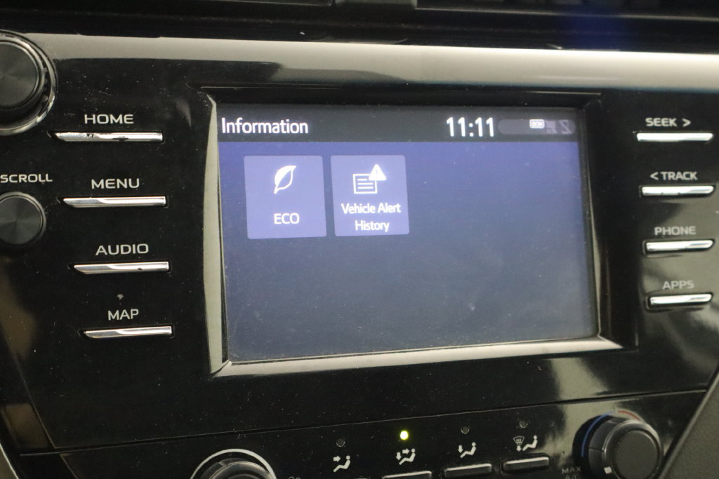 Used 2019 Toyota Camry LE FWD image 30