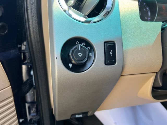 Used 2015 Ford F250 Lariat w/ FX4 Off-Road Package AWD/4WD image 44