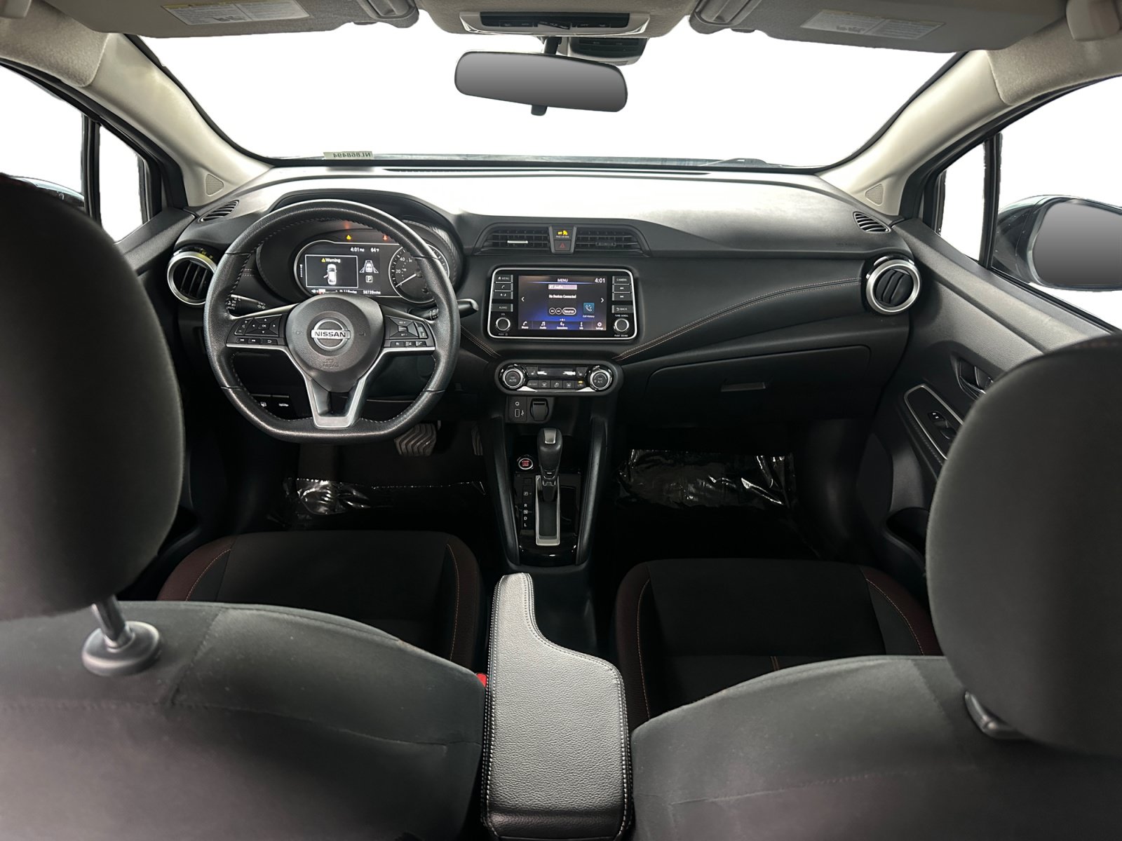 Used 2022 Nissan Versa SR w/ Convenience Package FWD image 10