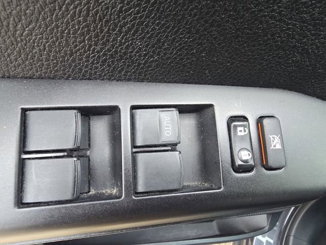 Used 2017 Toyota RAV4 XLE image 28